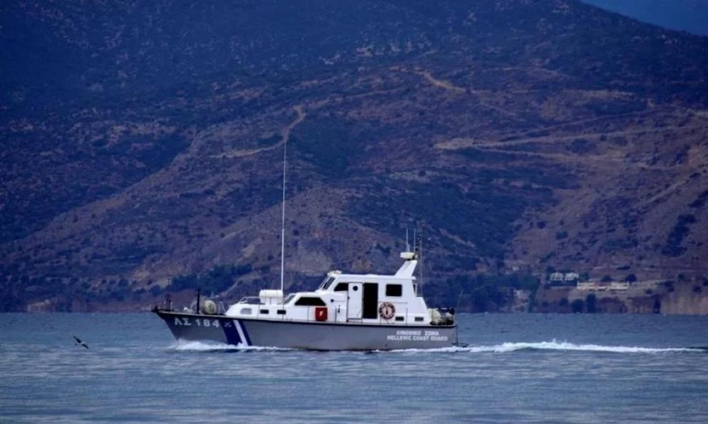 Συναγερμός στο λιμενικό: Προσάραξη εμπορικού πλοίου στην Ψέριμο